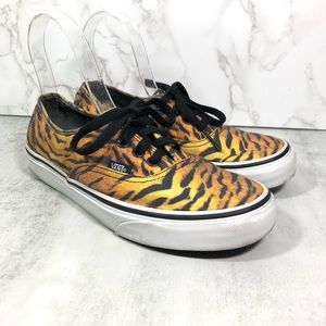 Vans Tiger Animal Print White Rubber Sole Lace Up Sneakers Size 7 women’s